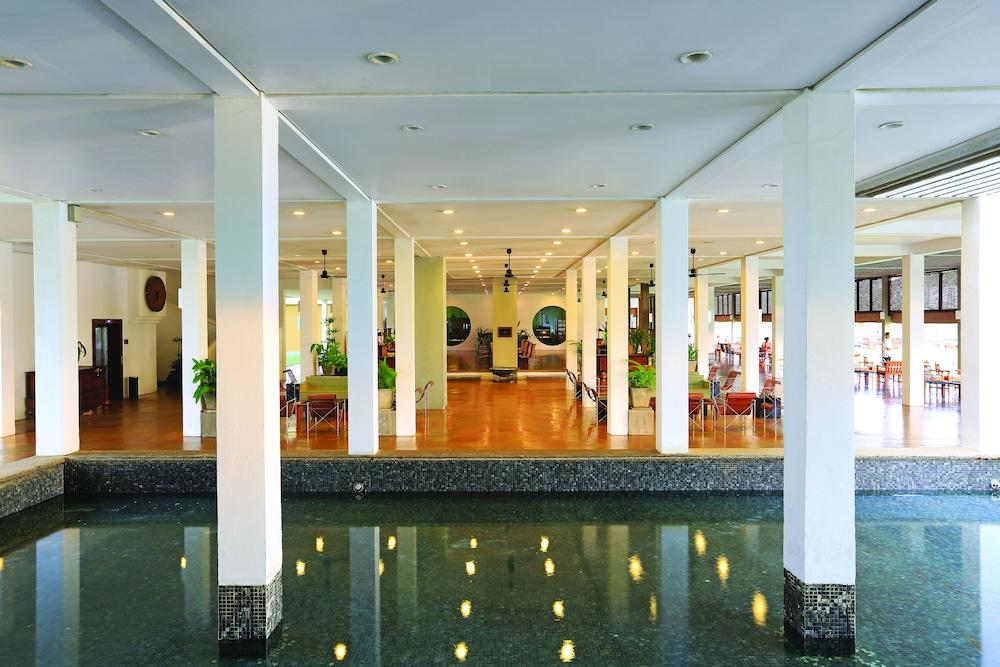 The Blue Water - Geoffrey Bawa Heritage - City Resort Hotel Wadduwa Exterior foto