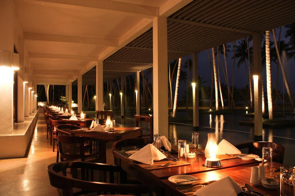 The Blue Water - Geoffrey Bawa Heritage - City Resort Hotel Wadduwa Exterior foto