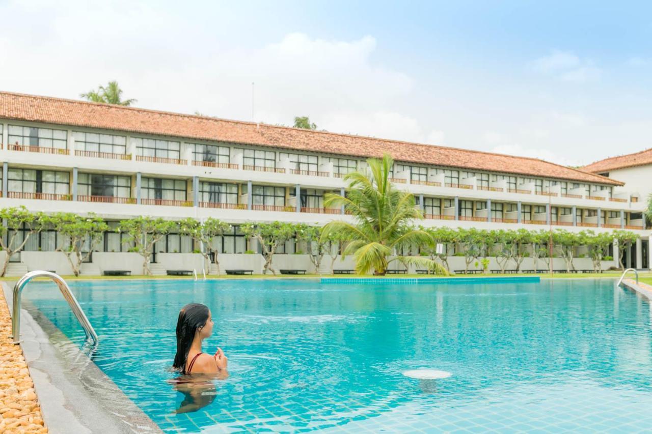 The Blue Water - Geoffrey Bawa Heritage - City Resort Hotel Wadduwa Exterior foto